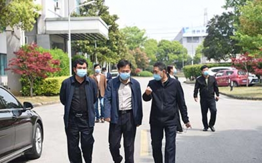 新吳區(qū)梅村領(lǐng)導攜邯鄲肥鄉(xiāng)區(qū)領(lǐng)導來訪